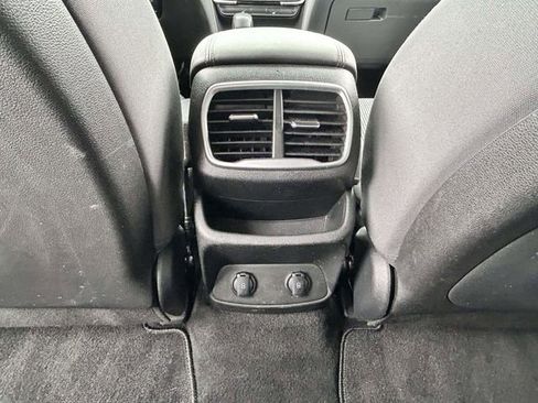 Used 2020 Hyundai Santa Fe SEL image 32