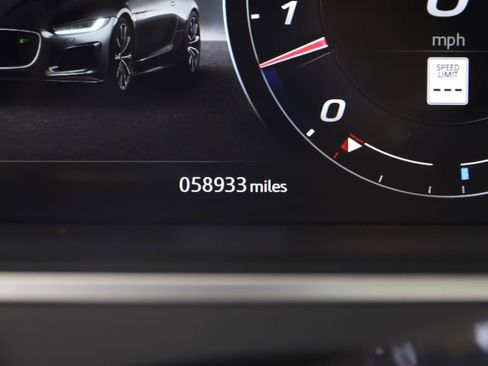 Used 2021 Jaguar F-TYPE R-Dynamic AWD/4WD image 51