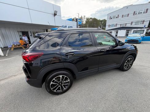 Used 2025 Chevrolet TrailBlazer LT AWD/4WD image 6