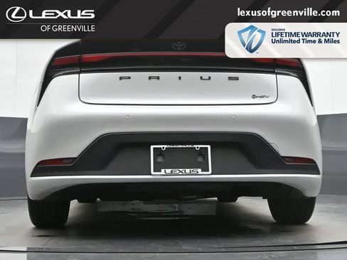 Used 2023 Toyota Prius LE FWD image 37