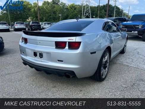 Used 2010 Chevrolet Camaro SS w/ RS Package RWD image 3