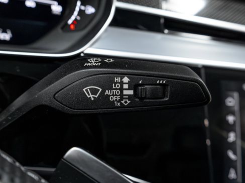 Used 2023 Audi S8 4.0T quattro image 64