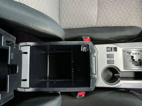 Used 2020 Toyota 4Runner SR5 image 28