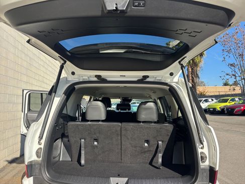 Used 2025 Hyundai Santa Fe SEL image 32