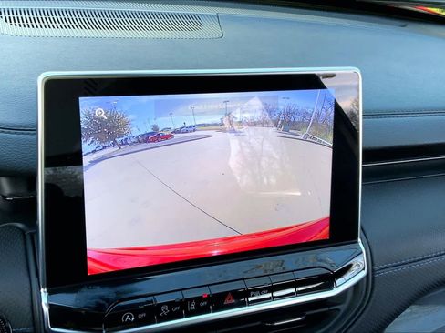 Used 2026 Jeep Compass Limited image 29