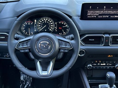 New 2025 MAZDA CX-5 Signature image 13