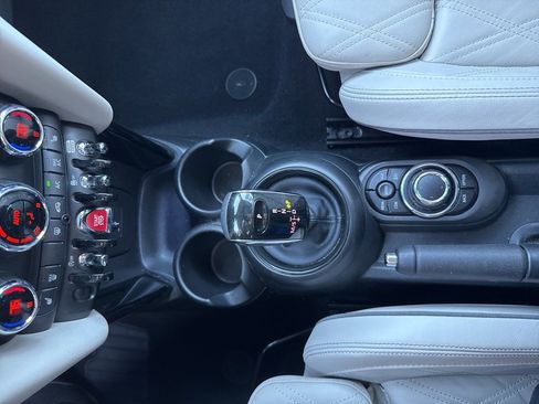 Used 2023 MINI Cooper S w/ Signature Upholstery Package image 39