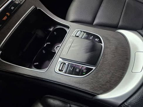 Used 2022 Mercedes-Benz GLC 300 4MATIC image 17