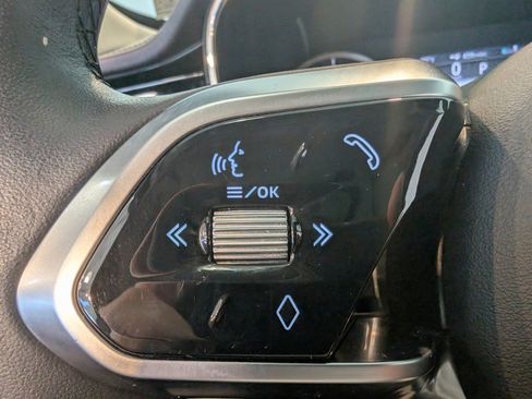 Used 2023 Jaguar F-PACE S image 19