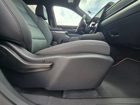 Used 2026 GMC Terrain AT4 AWD/4WD image 20
