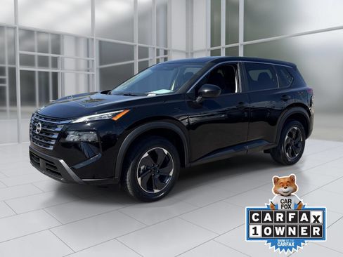 Certified 2025 Nissan Rogue SV AWD/4WD image 2