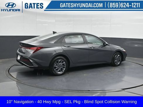 Certified 2024 Hyundai Elantra SEL FWD image 2