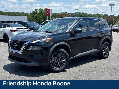Used 2023 Nissan Rogue S AWD/4WD image 2