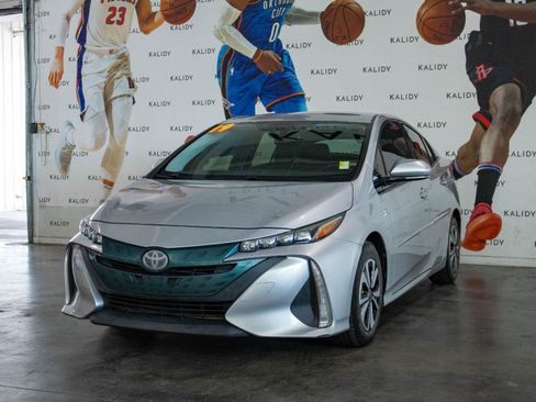 Used 2019 Toyota Prius Prime Premium FWD image 20