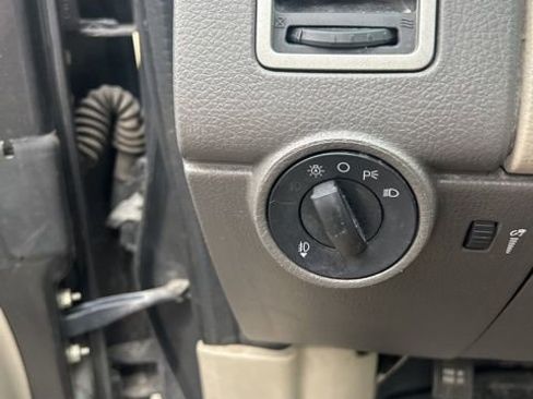 Used 2007 Ford Edge SEL image 19