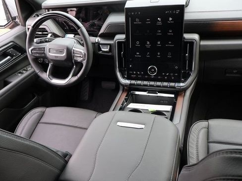 New 2026 GMC Yukon XL Denali w/ Denali Reserve Package AWD/4WD image 13