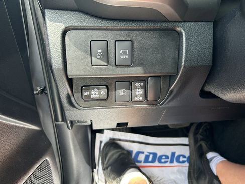Used 2021 Toyota Tacoma Limited AWD/4WD image 25