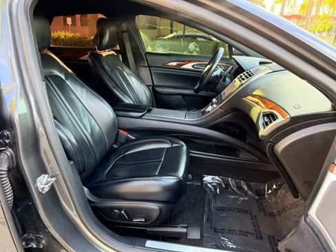 Used 2019 Lincoln MKZ Reserve image 16