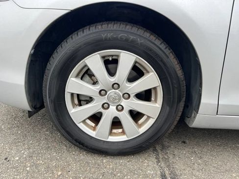 Used 2007 Toyota Camry Hybrid FWD image 10