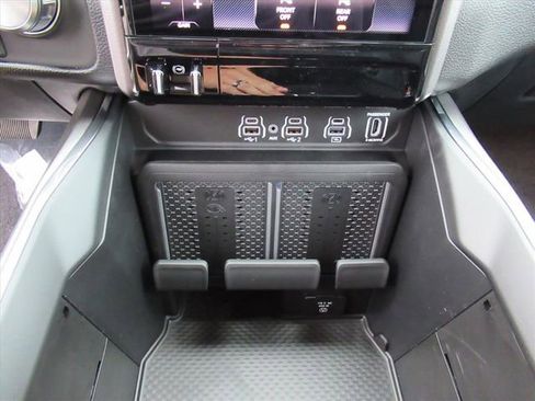 New 2026 RAM 1500 Laramie w/ Night Edition image 29