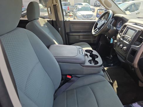 Used 2017 RAM 1500 Express w/ Express Value Package image 10