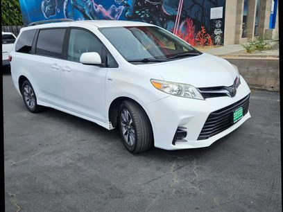 Used 2018 Toyota Sienna LE