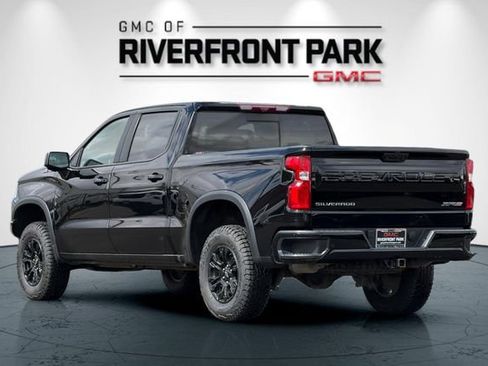 Used 2023 Chevrolet Silverado 1500 ZR2 w/ Technology Package AWD/4WD image 5