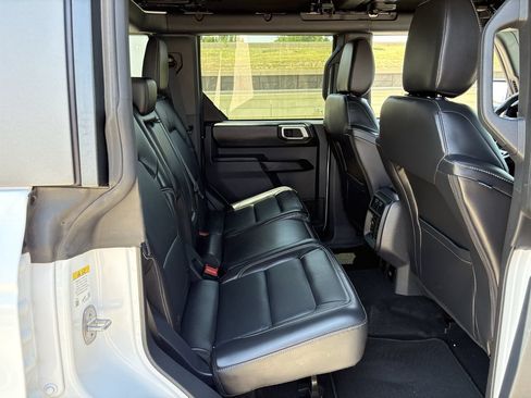 Certified 2025 Ford Bronco Outer Banks AWD/4WD image 30