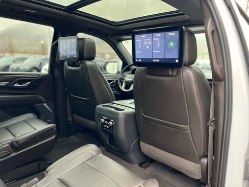 Used 2021 GMC Yukon Denali w/ Denali Ultimate Package image 28