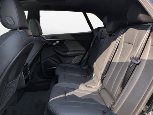 Used 2026 Audi Q8 Premium Plus image 13