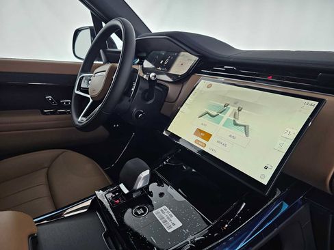 New 2026 Land Rover Range Rover Sport SE image 11