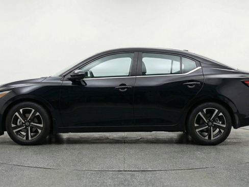 Used 2025 Nissan Sentra SV image 5