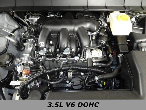 New 2025 Nissan Pathfinder Platinum w/ Black Appearance Package image 12