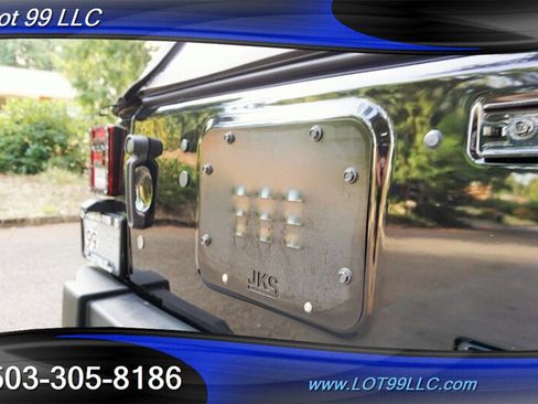 Used 2007 Jeep Wrangler Sahara w/ Dual Top Group AWD/4WD image 24