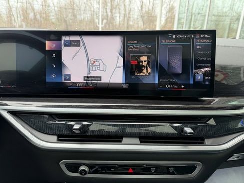 Certified 2023 BMW X7 xDrive40i w/ M Sport Package image 15