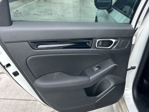 Used 2025 Honda Civic Sport Touring image 11