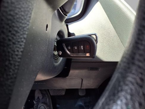 Used 2025 Toyota Corolla LE FWD image 9