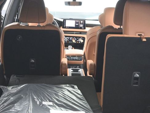 New 2026 INFINITI QX60 Autograph w/ Dark Cargo Package image 24