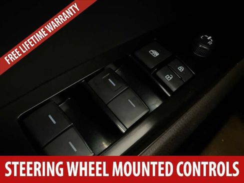 Used 2025 Toyota Camry SE FWD image 8