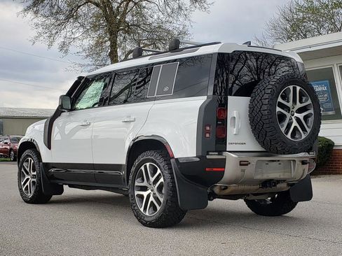 Used 2023 Land Rover Defender 110 S image 3