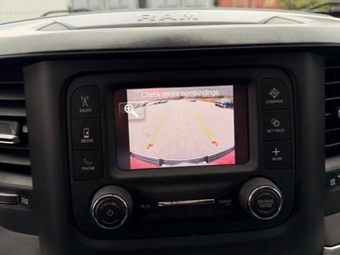 Used 2021 RAM 1500 Big Horn image 28