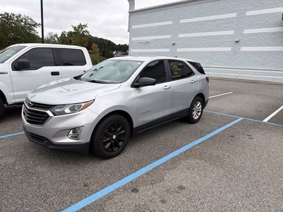 Used 2020 Chevrolet Equinox LS w/ LS Convenience Package