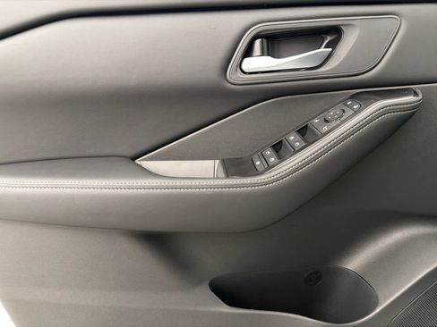 New 2026 Nissan Rogue SV image 21