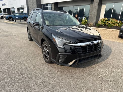 Used 2023 Subaru Ascent Limited AWD/4WD image 8