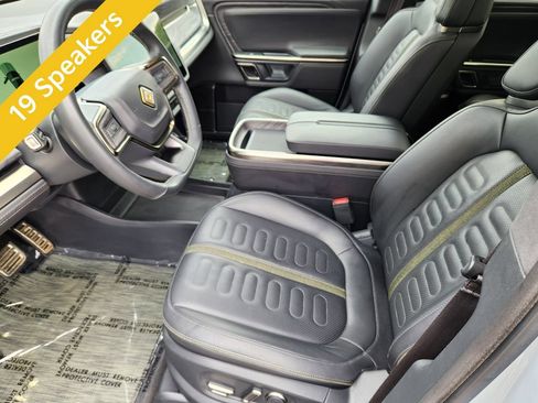 Used 2022 Rivian R1T Adventure AWD/4WD image 8