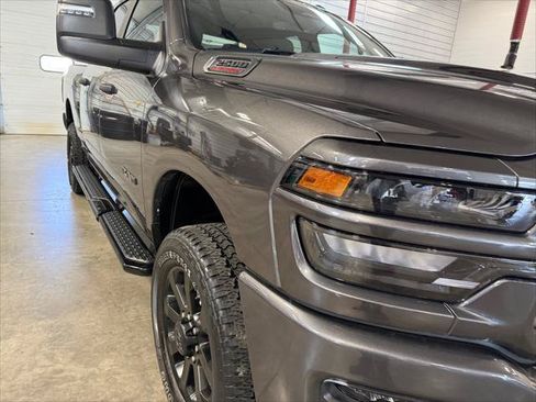 Certified 2025 RAM 2500 Big Horn AWD/4WD image 3