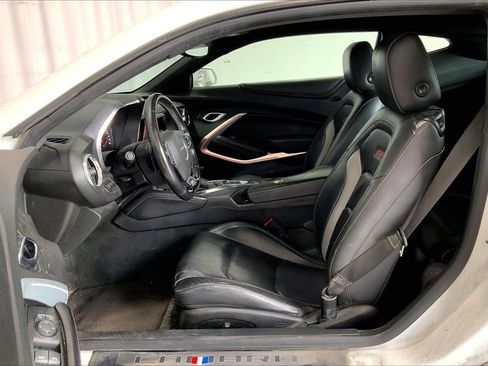 Used 2019 Chevrolet Camaro SS image 12