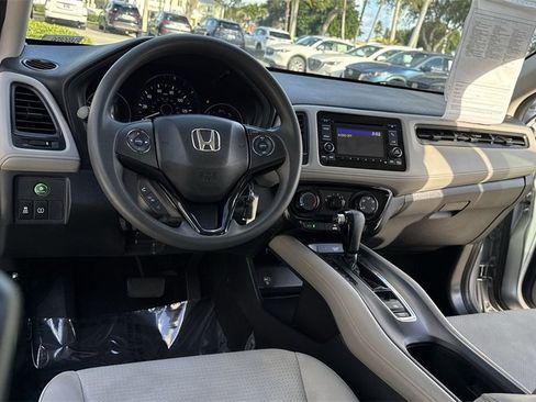 Used 2020 Honda HR-V LX image 36