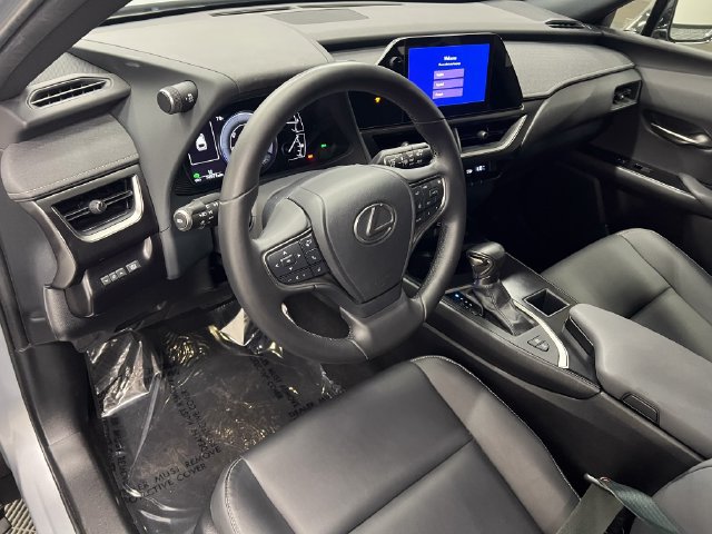 Certified 2023 Lexus UX 250h FWD w/ Accessory Package (Z2) image 16