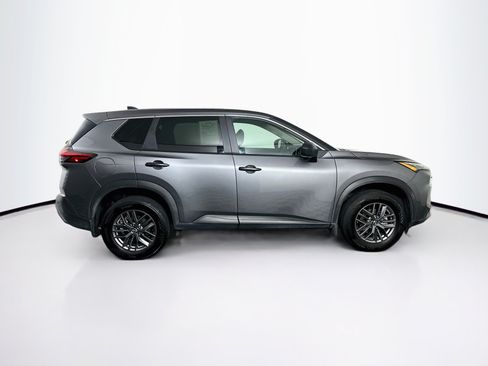 Used 2023 Nissan Rogue S AWD/4WD image 10